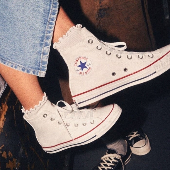 Chuck Taylor All Star Canvas Size 6 - Picture 1 of 13